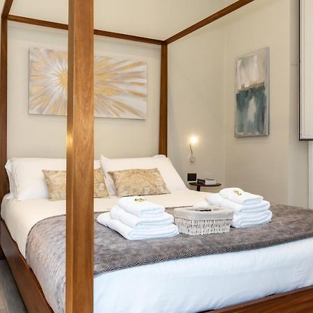 Suites 44 - Guesthouse Рим Екстериор снимка