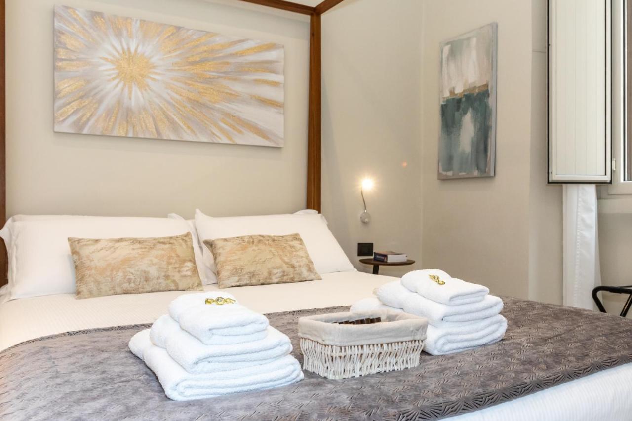Suites 44 - Guesthouse Рим Екстериор снимка
