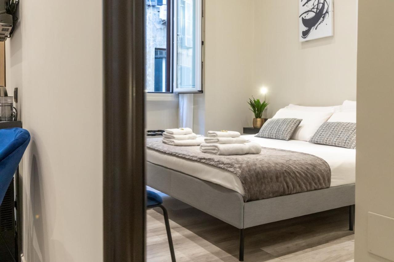 Suites 44 - Guesthouse Рим Екстериор снимка